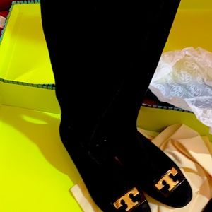 Beautiful suede knee-high Tory Burch boots with Gold Emblem😍